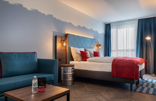 Wandsbek Hotel | Holiday Inn - the niu, Keg Hamburg Ost by IHG