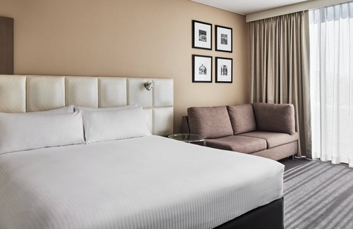 Cabramatta Hotel | Holiday Inn Warwick Farm by IHG
