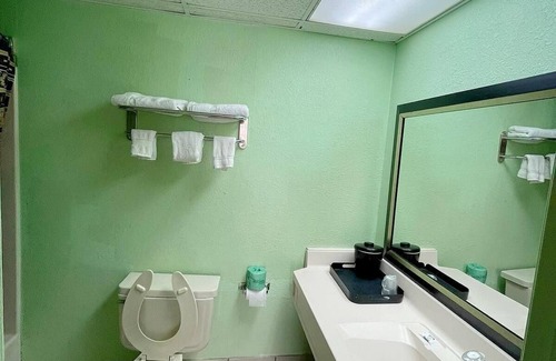 Springhill Hotel | Holiday Motel