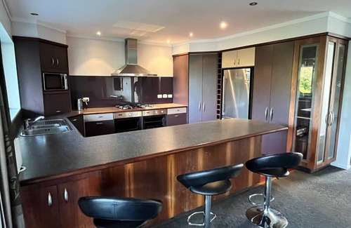 Takaka House | Holiday on Park Avenue