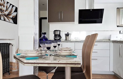 Centro Apartment | Holiday Rental Salamanca 4pax WIFI and PARKING/OFFERS end of season