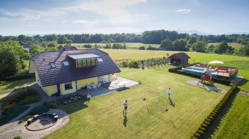 Metlika Villa | Holiday Residence Ana