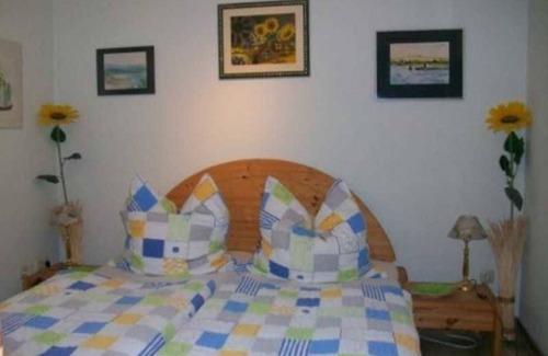 Kellinghusen Apartment | Holiday room in the house Karin-Rose - triple room