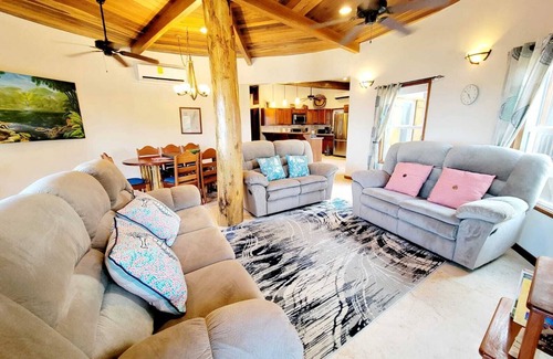 San Pedro Condo | Holiday savings! Oceanfront view, super spacious