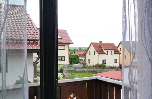 Seligenthal Apartment | Holidayflat with balcony, seperate entrance, near Thuringian Forest