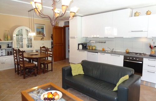 Villaggio delle Mimose Villa | Holidayhouse surrounded by nature. Vast garden, private pool, wifi, beach at 4km