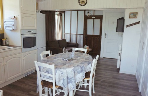 Talmont-Saint-Hilaire Ski Chalet | Holidays for 6 in Talmont St Hilaire