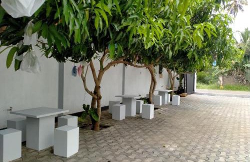 Nainamadama House | holidays hotel