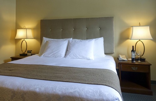 Dawson City Hotel | Holland America Dawson City Inn