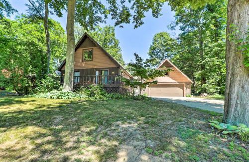 Holland House | Holland Home with Fire Pit - Walk to Lake!