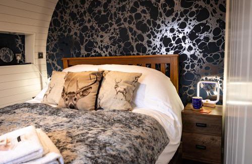 Knaresborough Cabin | Hollins Farm - Dog Friendly, Self Catering Holiday Lodges