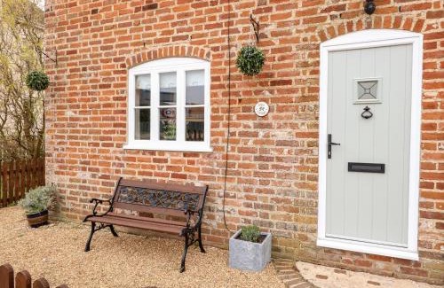 Sea Palling House | Holly Cottage