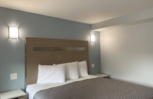 Keansburg Hotel | Holly Hill Motel