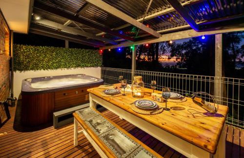 Kalorama Cabin | Holly Lodge