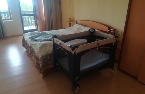 Balchik House | HOLLY - Quiet guest house with seaview and a pool