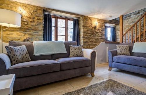 Hook Norton House | Hollytree Cottage