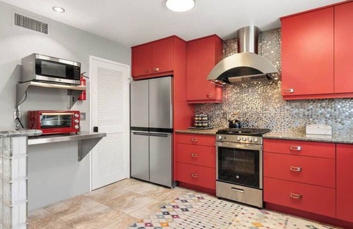 Uptown Design District House | Hollywood Cinema Masterpiece!