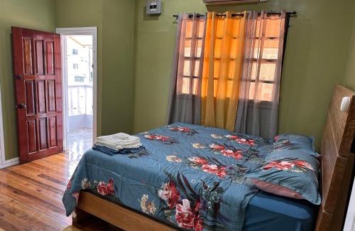Georgetown House | Hollywood Guesthouse