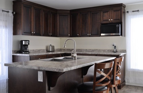 Summerside Hotel | Holman's Heritage Suites