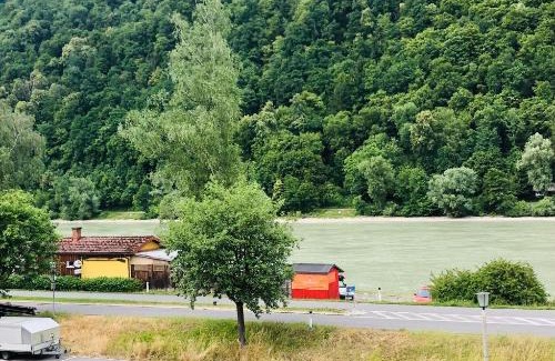 Engelhartszell Bed & Breakfast | Holmes Café & Pension