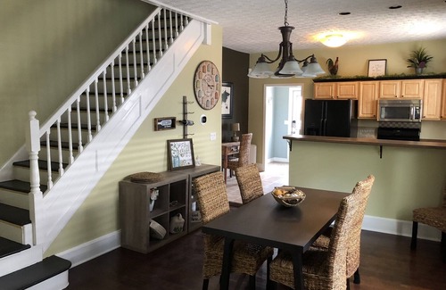 Holy Cross House | Holy Cross duplex close to Mass Ave