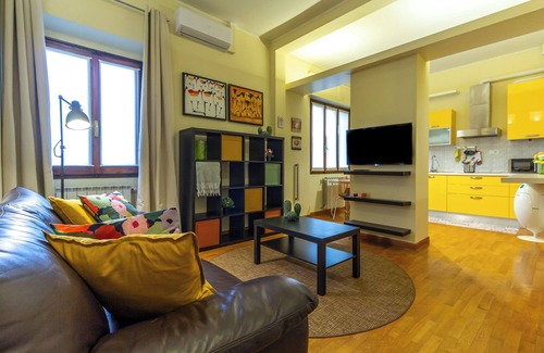 Prato Apartment | Holy Trinity Home by TuscanyWeGo