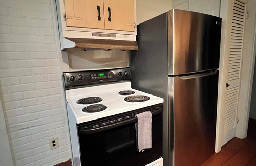 Holyoke House | Holyoke House Oasis - Fast Wifi, Spacious, Quiet Neighborhood