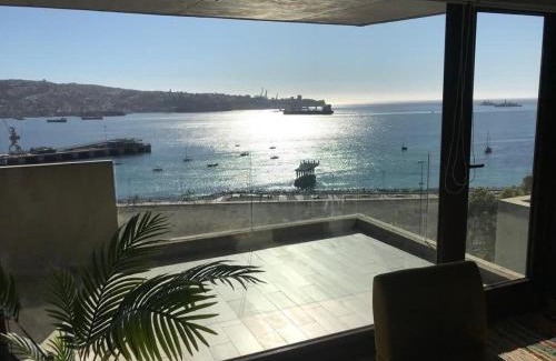 Valparaiso Apartment | HOM I AMPLIO 4D3B Mejor ubicación Valparaíso Parking 6PAX