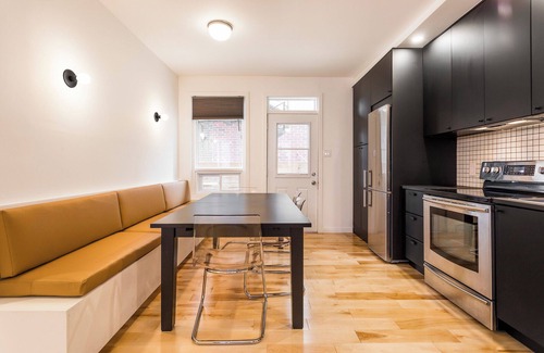Hochelaga Apartment | HOMA-Comfort&Style-2BR-Spacious-Natural Light-FeelHome-A/C-SelfCheckIn-Metro