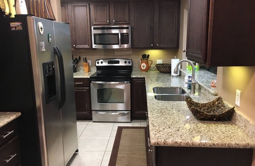 Henderson Point Condo | "Home Away From Home" In This Beautifully Decorated With Modern Furnishings.