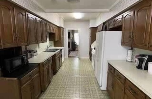 Downtown House | Home Away From Home 4 BR Lafayette Stay in the Heart of Town