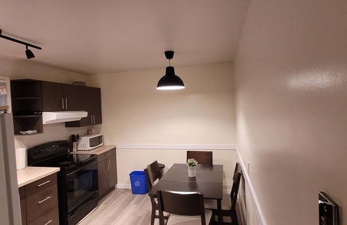 Fort Gary House | Home away from home - 6 bedroom fantastic bungalow