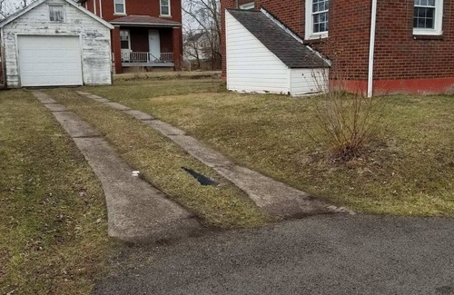 Aliquippa House | Home away from home.n