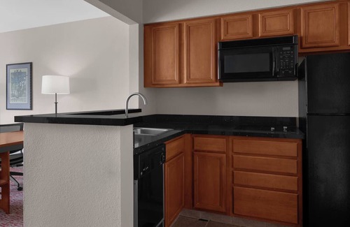 East Roseville Parkway House | Home-Away-From-Home: Perfect Suite for Family Vacations!