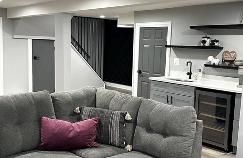 Ashburn House | Home Away From Home