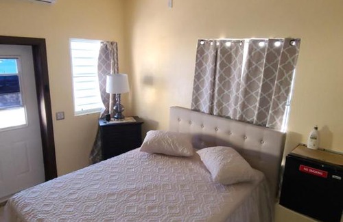 Altona Apartment | Home Away!