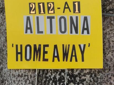 Altona Apartment | Home Away!