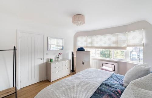 Rustington House | Home by the Sea in Rustington