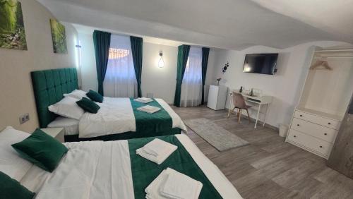 Lazaret House | Home Dulcesa