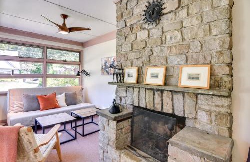 Saunderstown House | Home in Narragansett with Beach Access!