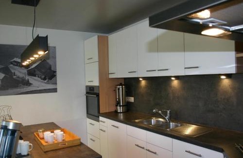 Petit-Thier House | Home in Vielsalm with Sauna