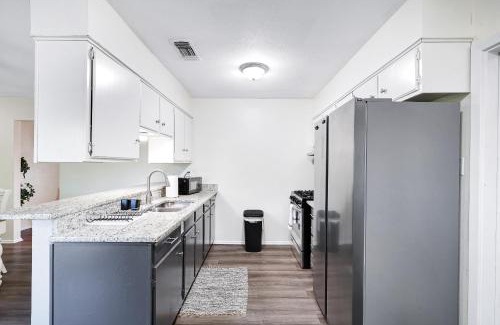North San Antonio - SAT House | Home Nr River Walk Dt Airport Bbq Games Pets