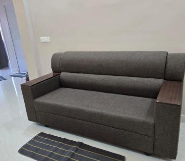 Kodambakkam Apartment | HOME STAY In TNAGAR E14