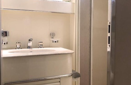 Empuriabrava Boat Rental | Home Sweet Boat - Chambres d'hôtes