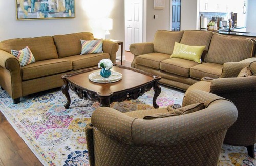 Sugar Hill House | Home Sweet Home! By Mall of GA & Suwanee Town!