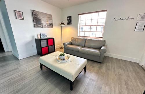 Olympia Heights House | Home Sweet Home Near Malls and Airport and Hwy