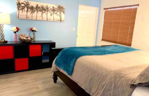 Olympia Heights House | Home Sweet Home Near Malls and Airport and Hwy