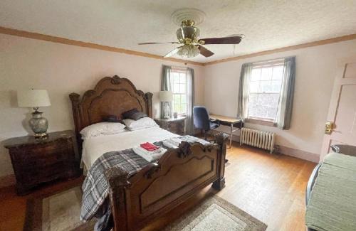 Lynchburg House | Home Sweet Home Suite #1, near Liberty University, and Lynchburg Hospital, Deluxe Queen Size Bedroom