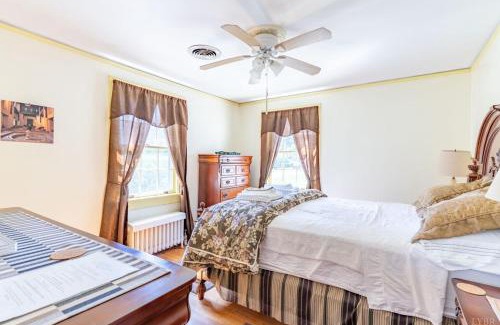 Lynchburg House | Home Sweet Home, Suite #2, near Liberty University, and Lynchburg Hospital, Deluxe Queen Size Bedroom