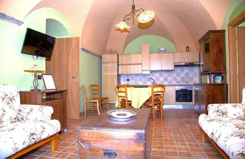 Trivigno House | Home: Trivigno Hills near Matera
